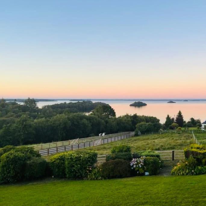 Private Apartment One On Lough Corrib, Oughterard 戈尔韦 外观 照片